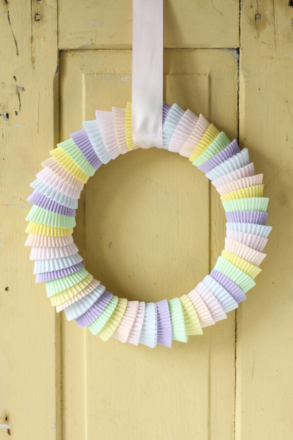 Food-inspired Crafts (Cupcake Liner Wreath)
