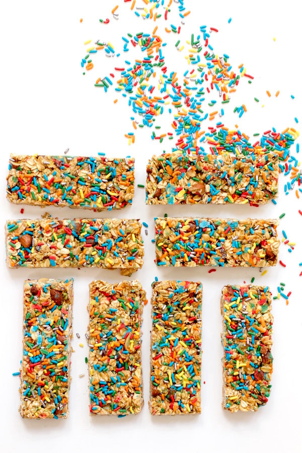 SPRINKLE GRANOLA BARS