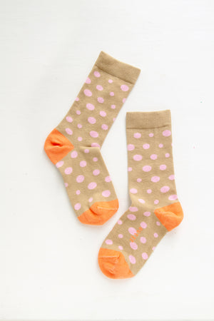 LUCY POLKA DOT CREW SOCKS (CARAMEL/PINK)