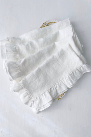 RUFFLED NAPKIN SET IN WHITE LINEN (SET OF 4)